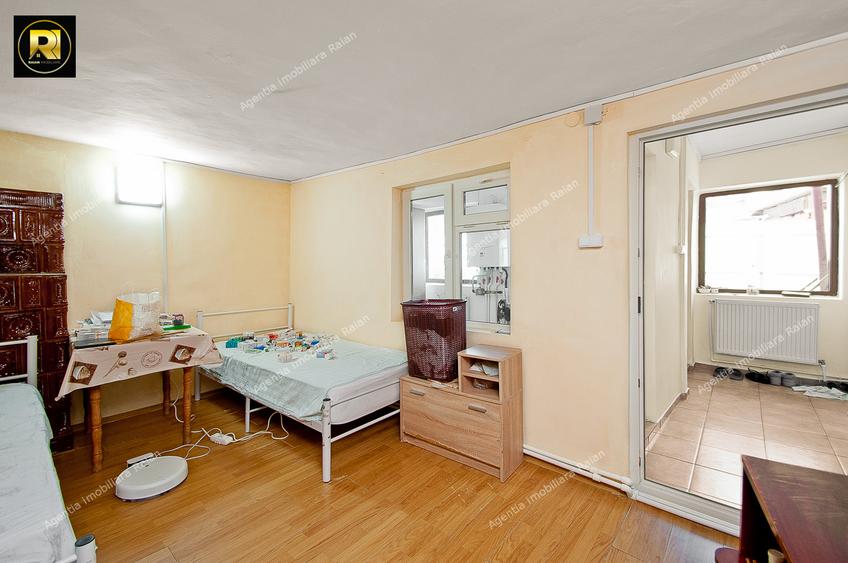 Vanzare casa situata in Galati, langa Sp. Militar, 4 camere, cu teren 280 mp