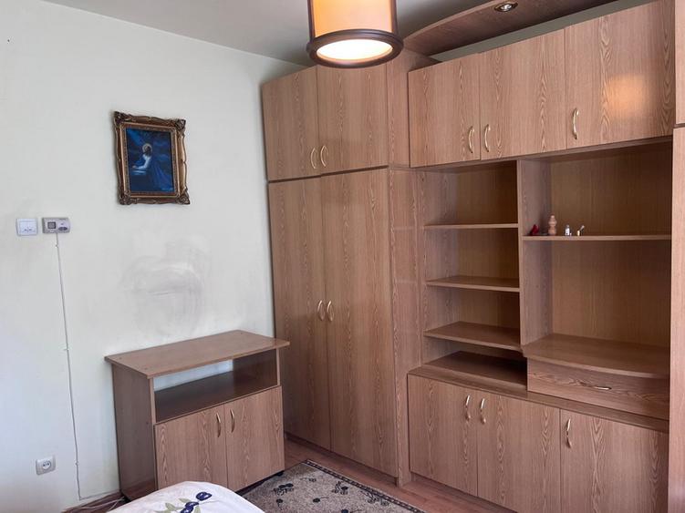 Apartament 2 camere, zona Scoala Andrei Saguna