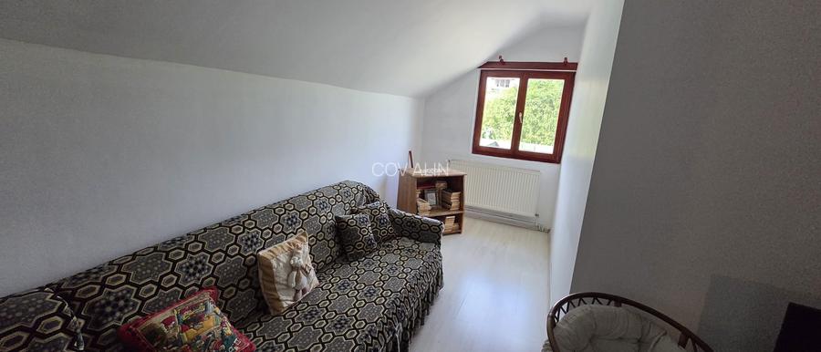 Casa in Bod zona centrala,  P+M, 8 camere, teren 1111 mp, fantana proprie. - 35