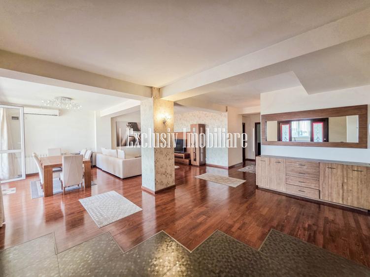 Zona Ultracentrala - Apartament 3 camere 170 mp cu Vedere la Mare si 2 terase