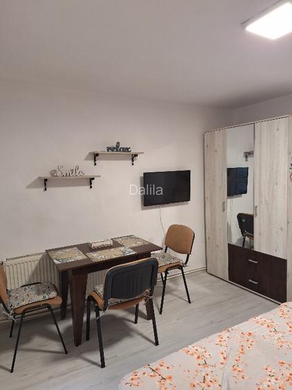 Vilă Faleză Nord ,spre mare, cu 2 apartamente și 2 garsoniere, afacere la cheie! - 14