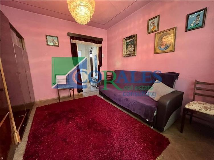 Ultracentral - Cu garaj inscris in CF.