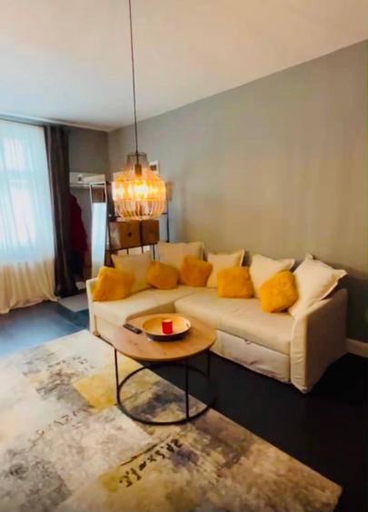 Super ofertă - Apartament de vânzare în vilă, Piața Engels, Cluj-Napoca