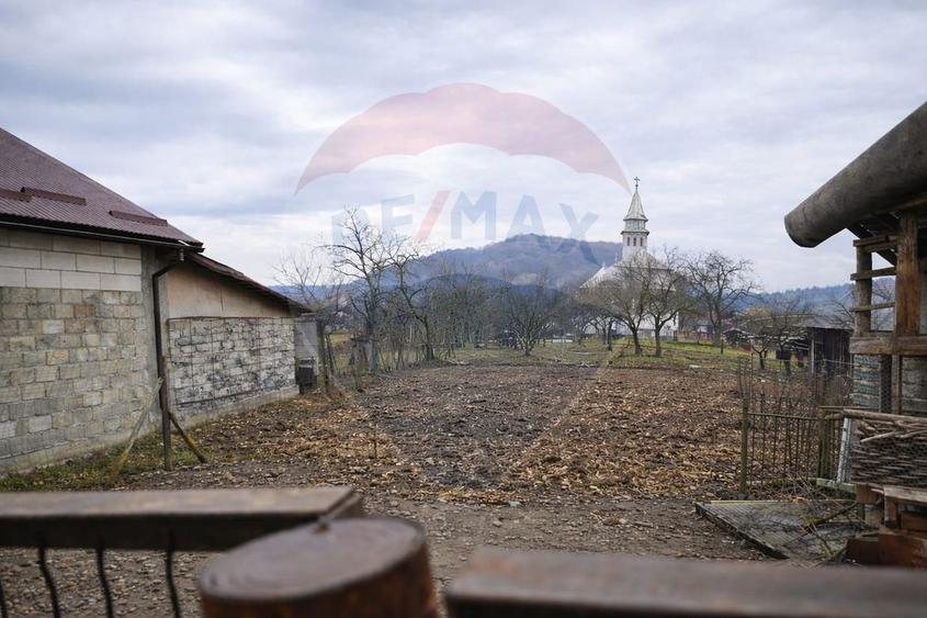 Casă / Vilă cu 5 camere de vânzare, Sarasau