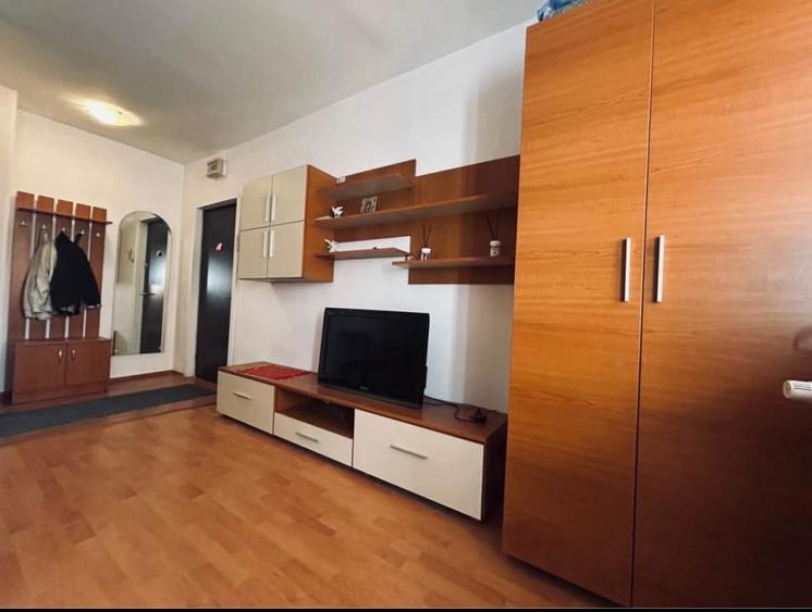 300euro Garsoniera-zona Sebastian