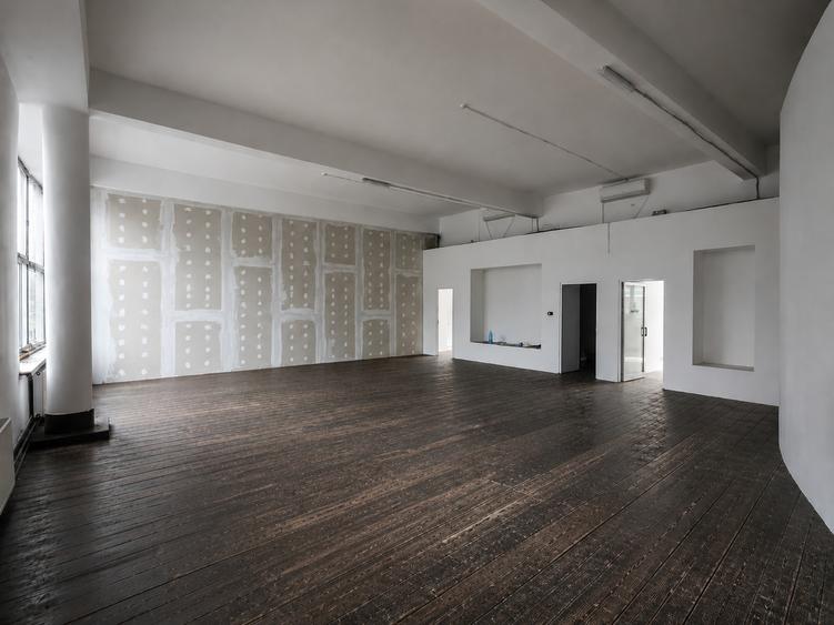 Spatiu activitati diverse/comercial | Domenii | Cladire birouri | Comision 0%
