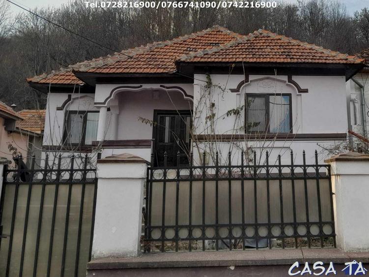 Casa situata in Oras Tismana - Isvarna