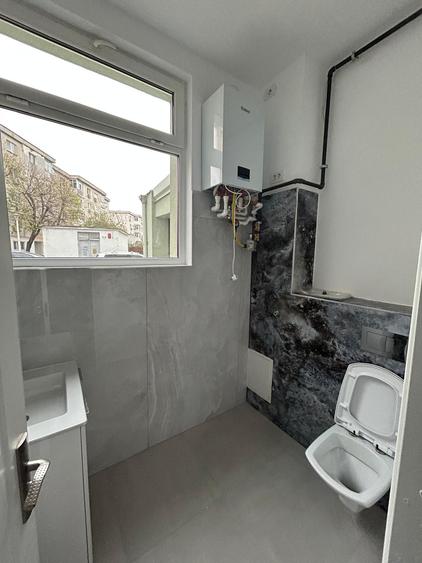 Spatiu Comercial/ Birouri/ Infrumusetare /Malul Rosu /Ploiesti
