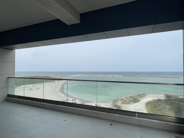 Faleza Nord-Solid House, 3 camere la cheie, vedere la mare, terasa 52 mp, garaj