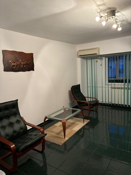Apartament cu 3 cam, decomandat, 85mp utili, Bd. Decebal langa Piata Alba Iulia