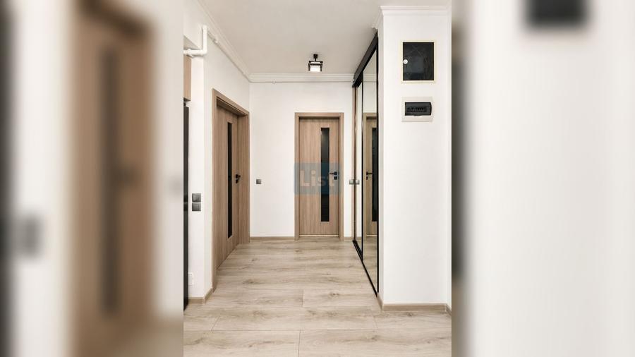 0% Comision ! Apartament 2 camere, expundere sudica, cart. Europa