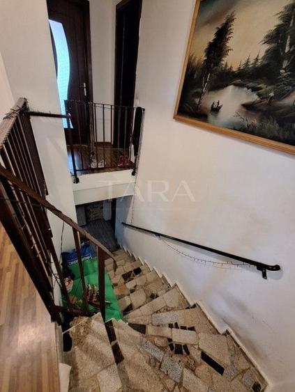 Apartament cu 5 camere pe 2 niveluri, în zona Muzeul Apei – Florești.
