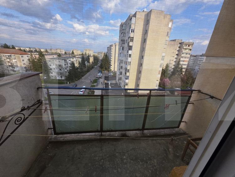 Apartament 3 camere, decomandate, 71 mp, zona Simeria
