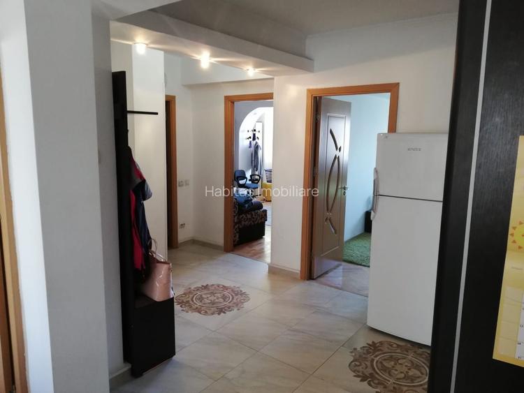 Apartament 3 camere de inchiriat, etaj 2, 87 mp,  Piața Cipariu - 7