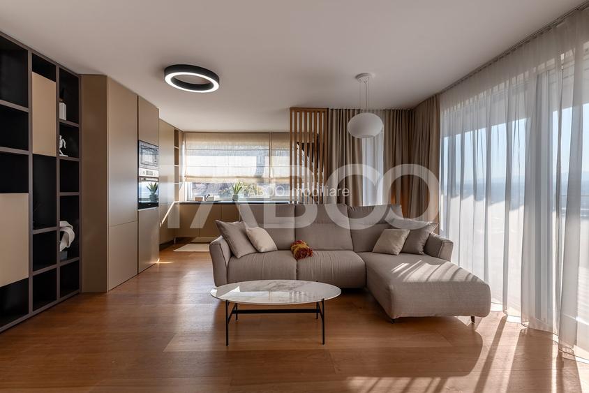 Apartament de lux de vanzare cu 3 camere cu gradina de 200 mp