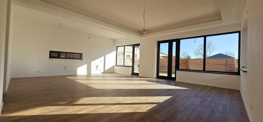 Casa individuala + Casa de oaspeti - 5+2 camere - Corbeanca, Central