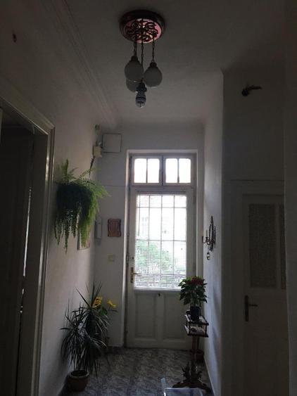 DE VANZARE! Apartament cu 3 camere in cladire istorica zona ultracetrala!