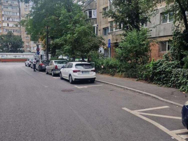 Închiriere Apartament 2 camere în Crangasi pe bulevard