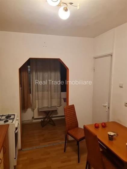 Apartament 2 camere decomandat etaj intermediar Racadau - 4