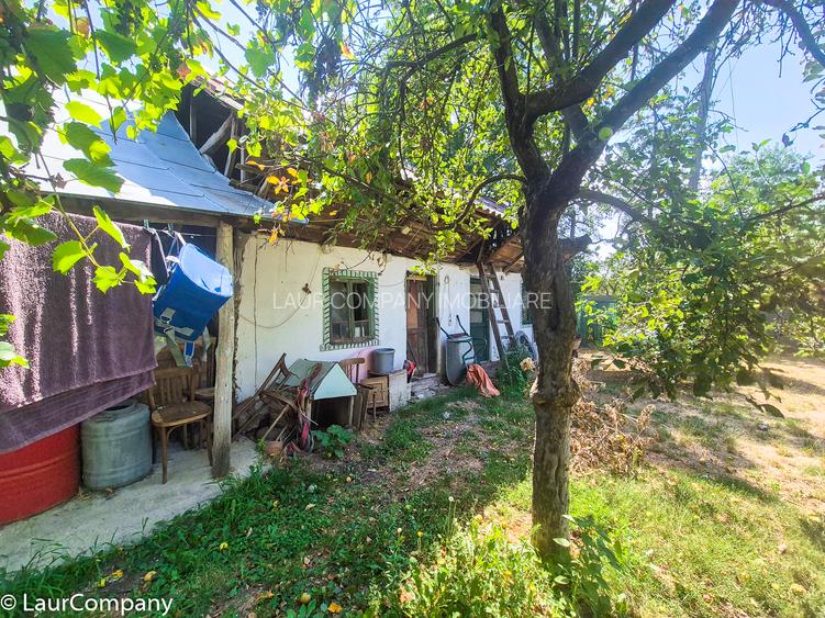 Casa , teren intravilan Urlueni Barla Arges