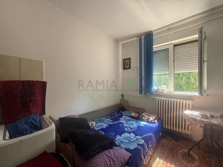 Cameră de Cămin | Aleea Violetelor | 10 mp | Bloc Izolat