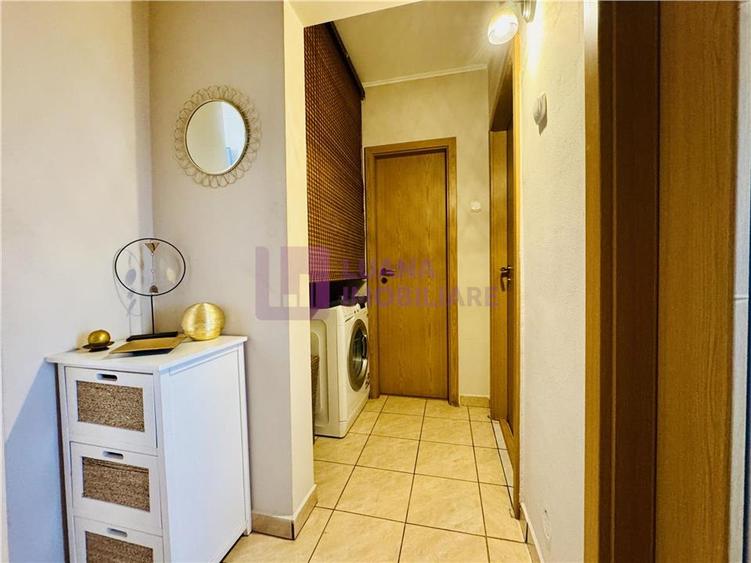 Apartament 3 camere de vanzare | Vasile Aaron | decomandat | pivnita |