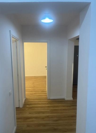 3 camere METROU Valea Ialomitei refacut total 2026