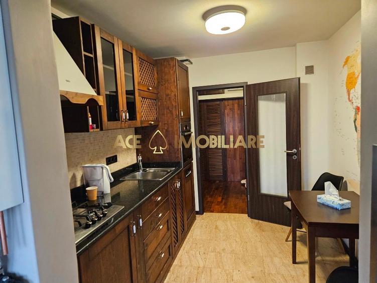 3 Camere de inchiriat | Dristor | Centrala proprie | Metrou
