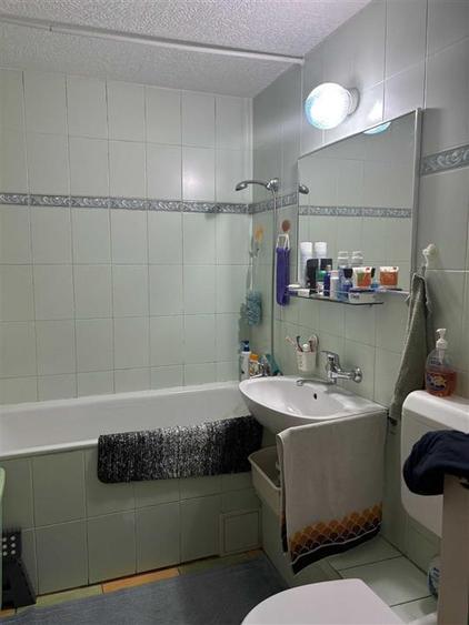 Apartament 3 camere structura mare Racadau intrare