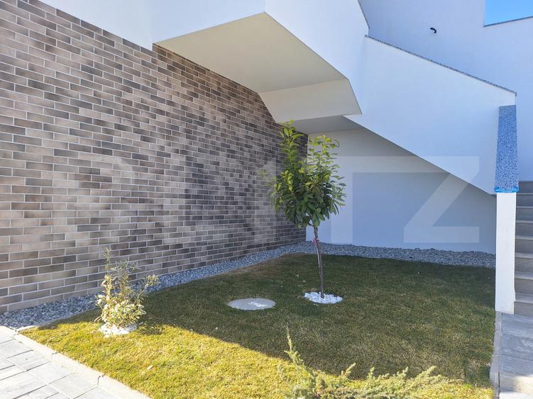Duplex cu garaj, 156 mp Dâmbul Rotund