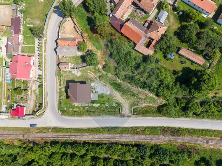 Casa individuala la rosu, 183 mp utili, teren 1.000 mp - Dumbravita