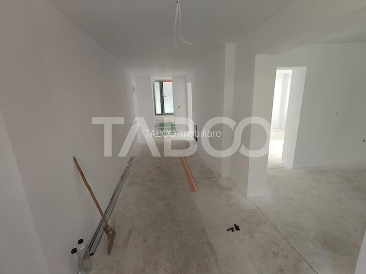 Casa spatioasa - aer curat si priveliste spre munti - teren 1203 mp - 18