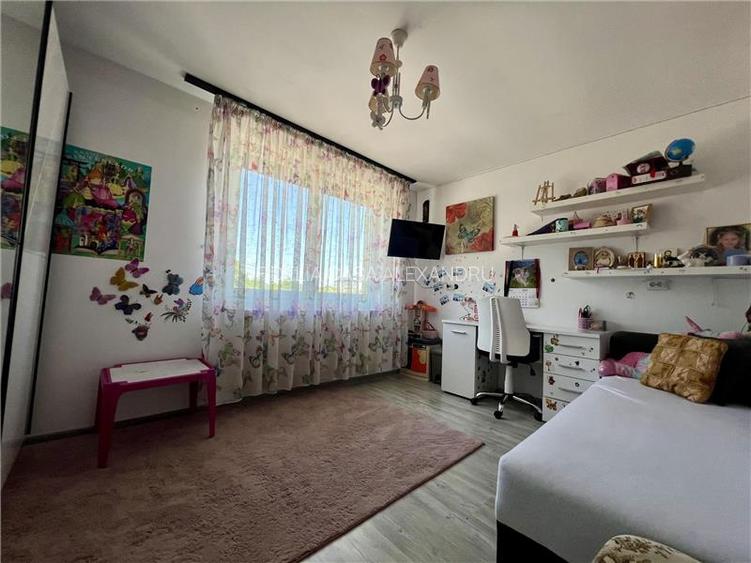 Vila  de vanzare  Lunca Cetatuii, - 11