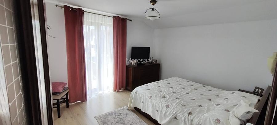 Casă mare cu teren 2600 mp în Dragomirna – garaj dublu, fotovoltaice, puț forat, - 7