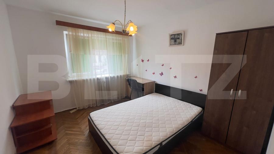 Apartament 3 camere decomandat, zona Centrala Ramada
