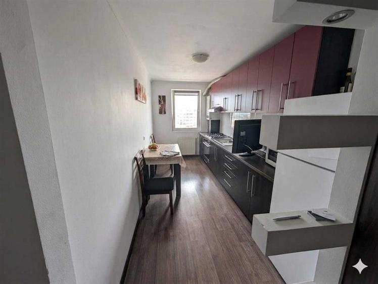 Garsoniera decomandata cu balcon zona Lazaret