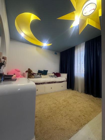 Apartament 3 camere de vanzare Dristor