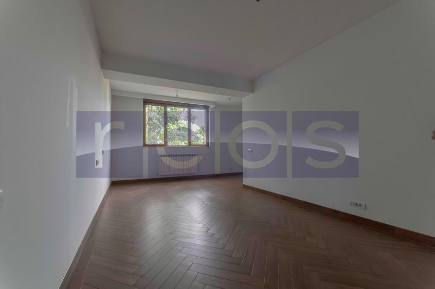 3 CAMERE | DOROBANTI