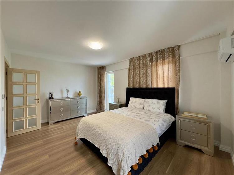 Vila unica in Iasi, tip London House – design rafinat si priveliste spectaculoas
