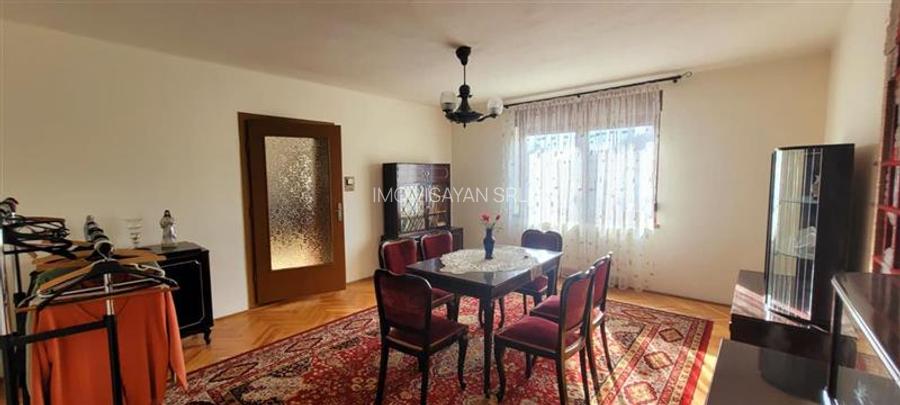 Casa individuala garaj pivnita curte superba Talmaciu - 9