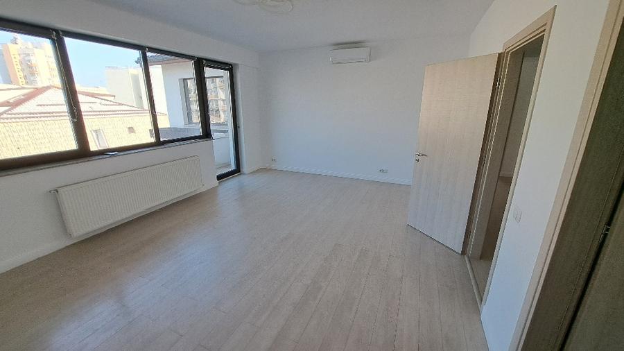 Dorobanti/Floreasca ( 5 min. metrou), 3 camere de vanzare, 7/8, util, liber