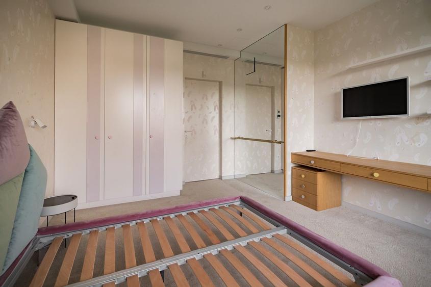 Vila cu 6 camere in Amber Gardens
