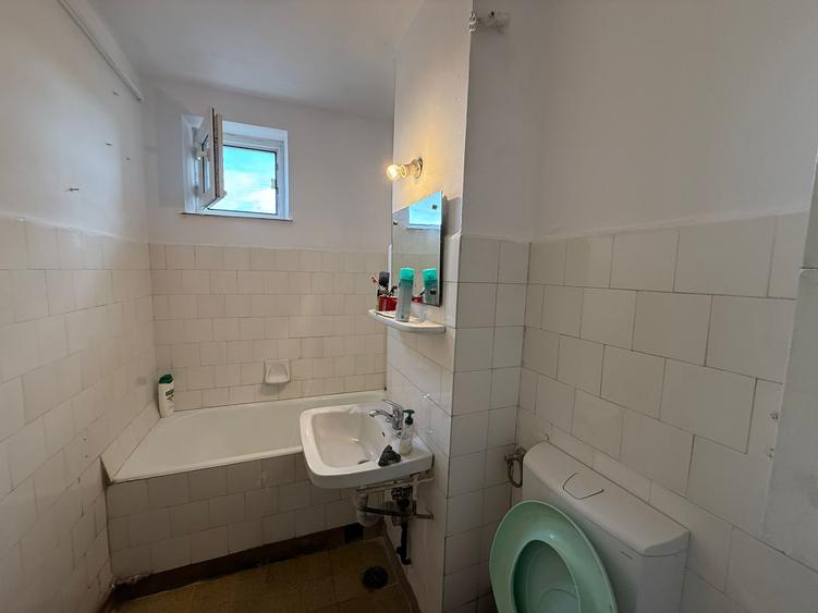 Apartament 3 camere, decomandat zona Progresu