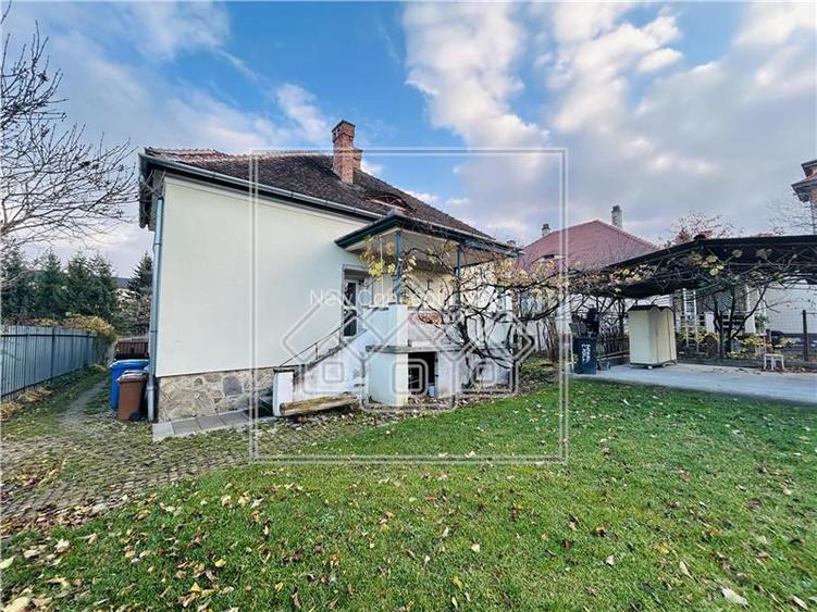 Casa individuala, teren de 900 mp utili, Zona Calea Poplacii - 12