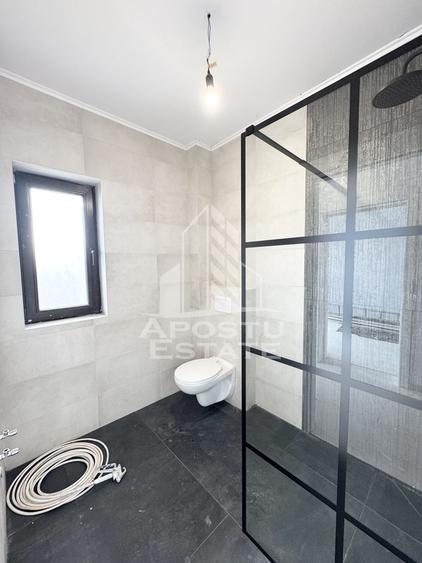 Duplex cu 5 camere si 3 bai, complet finalizat, disponibil imediat.