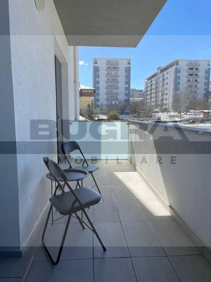 Apartament 3 camere, 2 dormitoare, 2 bai, parcare, zona C. Turzii