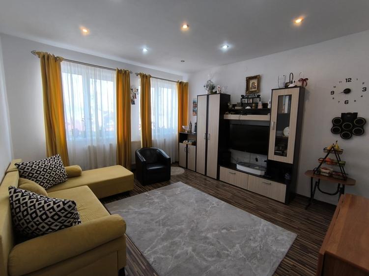 Apartament 3 Camere zonă liniștită ( Palas )