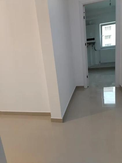 Apartament cu 2 camere decomandat, etaj 4/10, zona Alexandru cel Bun