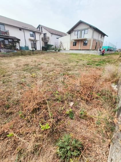 Teren intravilan 446 mp | Teren plan | Utilitati in zona | Negociabil