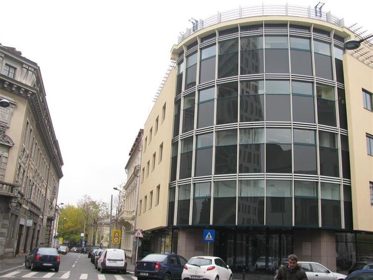 Spatiu in cladire de birouri Luterana - 420 mp - 560 mp